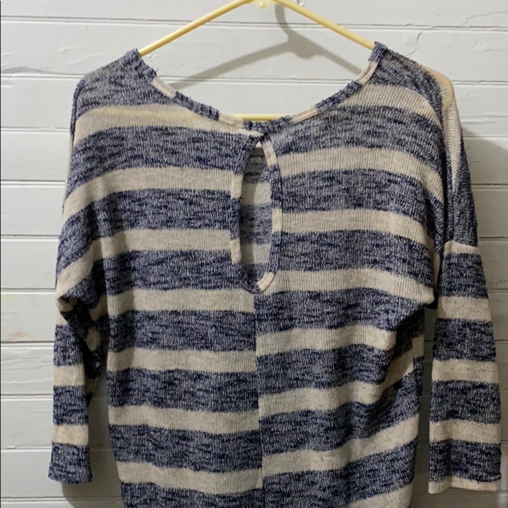 Shirt - Picture 3 of 4